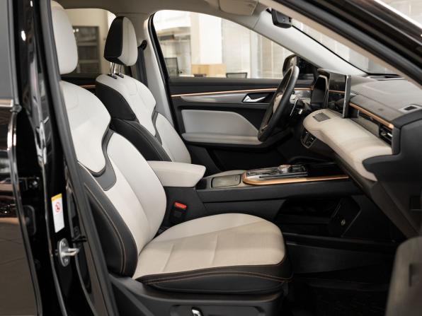 Haval Jolion I Рестайлинг с пробегом 2025 года, цена 2 430 000 рублей, 3040 км, внедорожник, Автокод Объявления