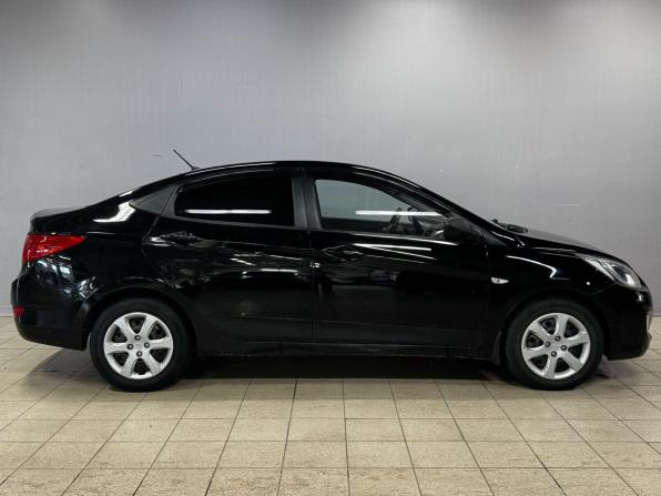 Hyundai Solaris I с пробегом 2013 года, цена 650 000 рублей, 74952 км, седан, Автокод Объявления