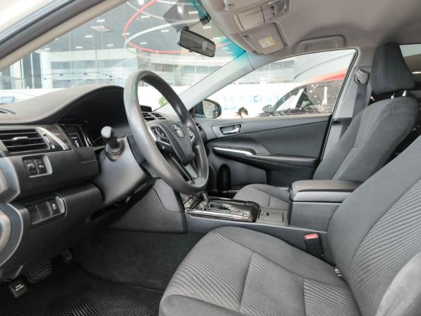 Toyota Camry VII (XV50) Рестайлинг с пробегом 2015 года, цена 1 630 000 рублей, 221883 км, седан, Автокод Объявления