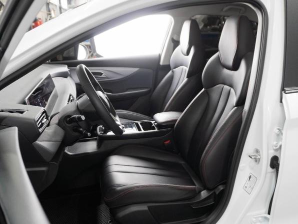 BAIC U5 Plus с пробегом 2023 года, цена 1 249 000 рублей, 54118 км, седан, Автокод Объявления