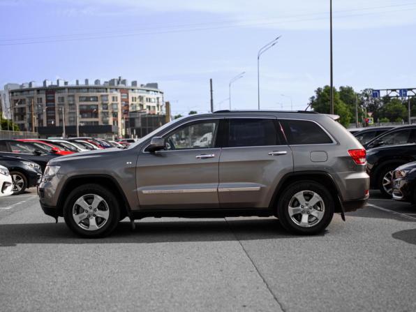 Jeep Grand Cherokee IV (WK2) с пробегом 2012 года, цена 1 415 000 рублей, 185888 км, внедорожник, Автокод Объявления