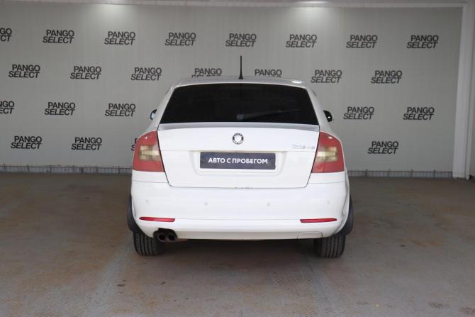 Skoda Octavia II (A5) Рестайлинг с пробегом 2013 года, цена 736 000 рублей, 182815 км, лифтбек, Автокод Объявления