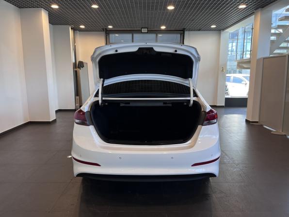 Hyundai Elantra VI (AD) с пробегом 2016 года, цена 1 380 000 рублей, 181650 км, седан, Автокод Объявления