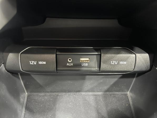 Kia Rio IV с пробегом 2018 года, цена 1 390 500 рублей, 83605 км, седан, Автокод Объявления