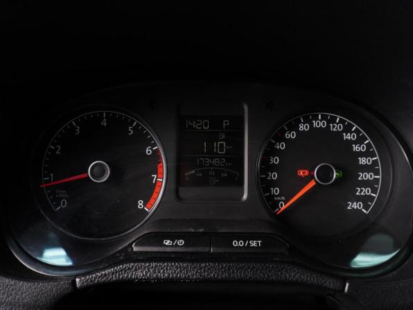 Volkswagen Polo V Рестайлинг с пробегом 2018 года, цена 1 250 000 рублей, 173482 км, седан, Автокод Объявления