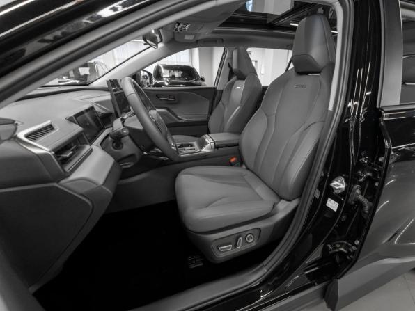 Toyota RAV4 VI (XA60) с пробегом 2026 года, цена 5 200 000 рублей, 14 км, внедорожник, Автокод Объявления