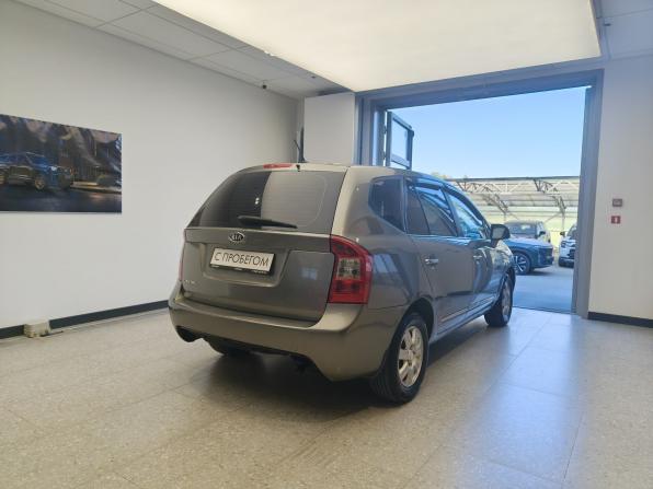 Kia Carens II (UN) с пробегом 2009 года, цена 680 000 рублей, 153000 км, компактвэн, Автокод Объявления