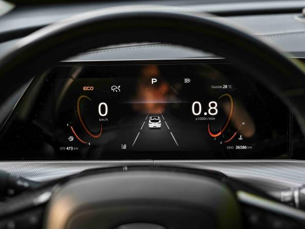 Changan UNI-T I Рестайлинг с пробегом 2024 года, цена 2 350 000 рублей, 36584 км, внедорожник, Автокод Объявления