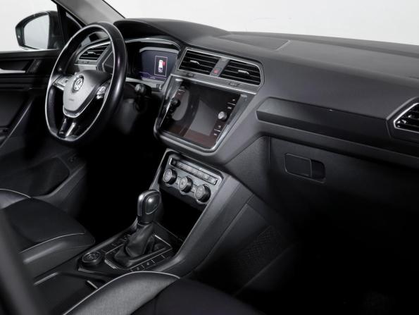 Volkswagen Tiguan II с пробегом 2020 года, цена 2 220 000 рублей, 151983 км, внедорожник, Автокод Объявления