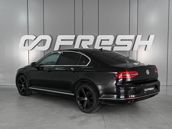 Volkswagen Passat B8 с пробегом 2017 года, цена 2 149 000 рублей, 159244 км, седан, Автокод Объявления