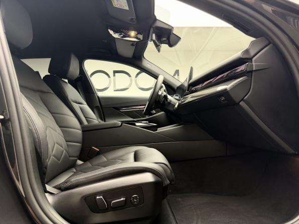 BMW 5 серии VIII (G60/G61/G68) с пробегом 2025 года, цена 8 529 000 рублей, 18546 км, седан, Автокод Объявления