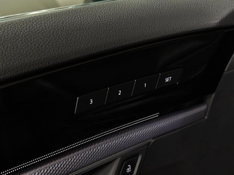 Volkswagen Touareg III Москва  - изображение 21