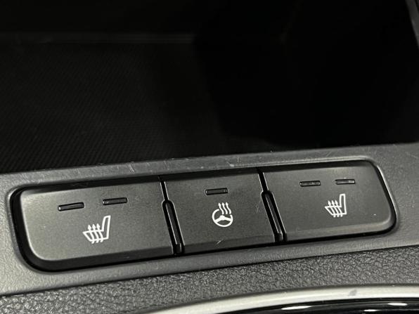Kia Rio IV Рестайлинг с пробегом 2022 года, цена 1 850 000 рублей, 48382 км, седан, Автокод Объявления