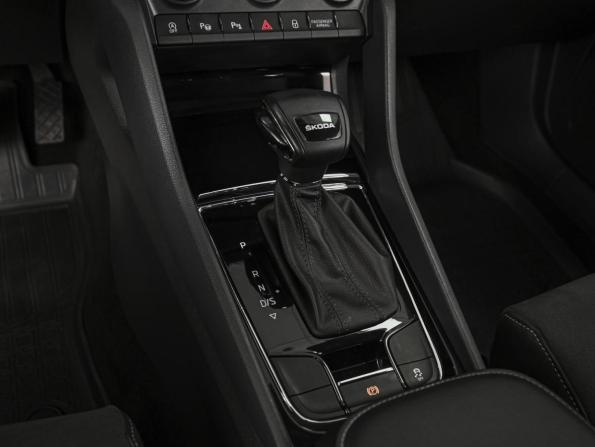 Skoda Karoq I с пробегом 2020 года, цена 2 423 540 рублей, 81149 км, внедорожник, Автокод Объявления