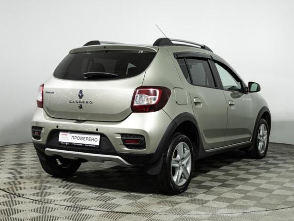 Renault Sandero II с пробегом 2015 года, цена 949 700 рублей, 103408 км, хэтчбек, Автокод Объявления