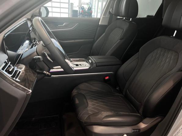 Hongqi HS5 I Рестайлинг с пробегом 2025 года, цена 3 850 000 рублей, 1543 км, внедорожник, Автокод Объявления