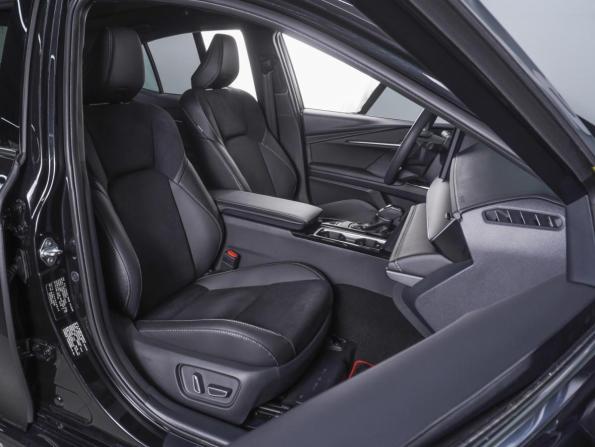 Toyota Camry IX (XV80) China Market с пробегом 2026 года, цена 4 420 000 рублей, 45 км, седан, Автокод Объявления