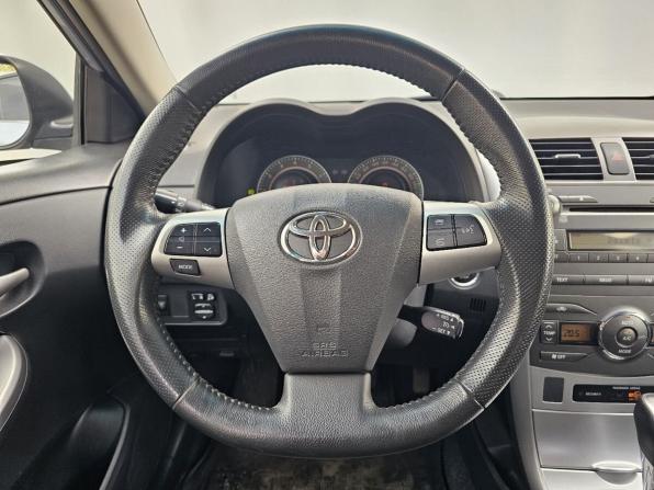Toyota Corolla X (E140 E150) Рестайлинг с пробегом 2011 года, цена 1 349 000 рублей, 103736 км, седан, Автокод Объявления