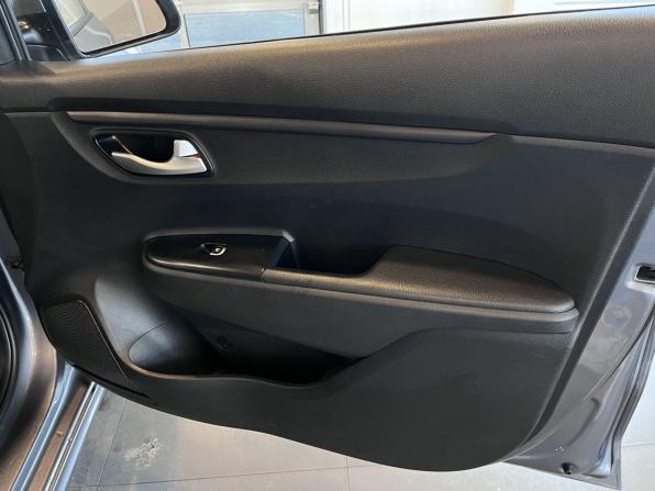 Kia Rio IV с пробегом 2019 года, цена 1 547 000 рублей, 119308 км, седан, Автокод Объявления