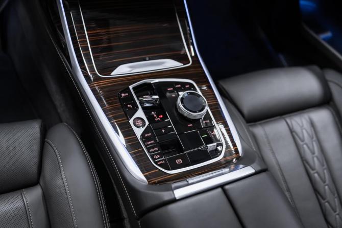Новый BMW X7 I (G07) Рестайлинг 2025 года, цена 15 700 000 рублей, внедорожник, Автокод Объявления