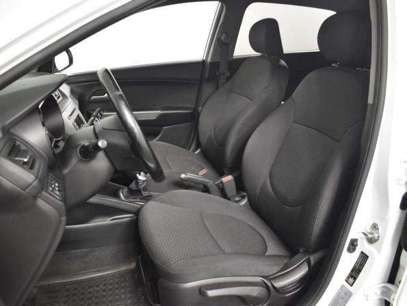 Kia Rio III Рестайлинг с пробегом 2016 года, цена 975 200 рублей, 110638 км, хэтчбек, Автокод Объявления