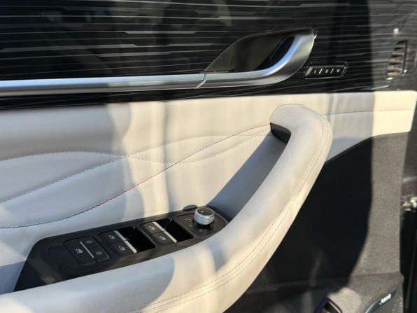 Geely Monjaro I с пробегом 2023 года, цена 2 775 000 рублей, 117847 км, внедорожник, Автокод Объявления
