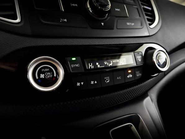 Honda CR-V IV Рестайлинг с пробегом 2018 года, цена 2 840 000 рублей, 89293 км, внедорожник, Автокод Объявления