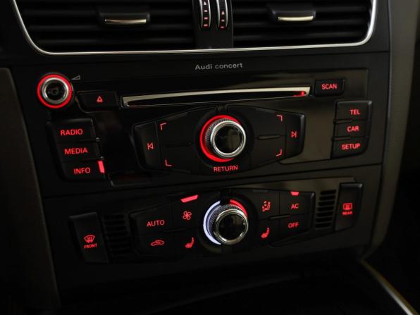 Audi Q5 I (8R) Рестайлинг с пробегом 2014 года, цена 2 099 000 рублей, 104950 км, внедорожник, Автокод Объявления