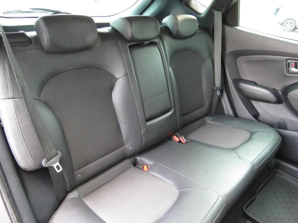 Hyundai ix35 I Рестайлинг с пробегом 2014 года, цена 1 290 000 рублей, 144541 км, внедорожник, Автокод Объявления