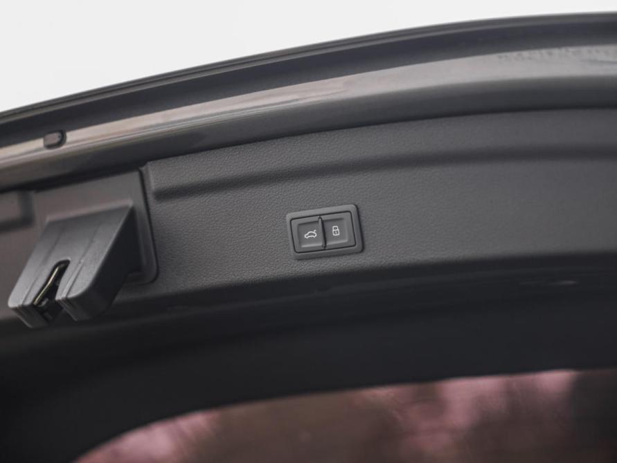 Audi Q3 Sportback II (F3) Санкт-Петербург  - изображение 36
