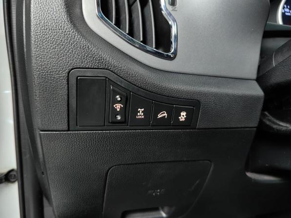 Kia Sportage III Рестайлинг с пробегом 2015 года, цена 1 238 000 рублей, 257979 км, внедорожник, Автокод Объявления