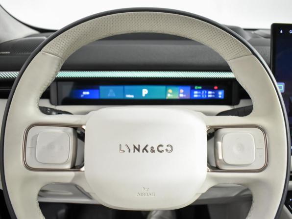 Lynk &amp; Co 900 с пробегом 2025 года, цена 7 150 000 рублей, 5958 км, внедорожник, Автокод Объявления