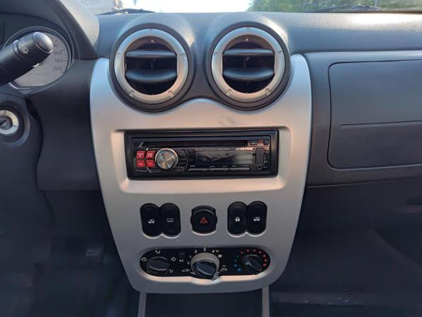Renault Sandero I с пробегом 2012 года, цена 557 000 рублей, 179625 км, хэтчбек, Автокод Объявления