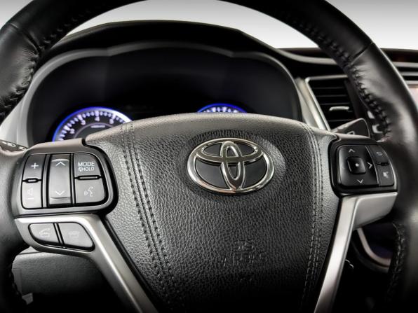 Toyota Highlander III (XU50) с пробегом 2015 года, цена 3 399 000 рублей, 131559 км, внедорожник, Автокод Объявления
