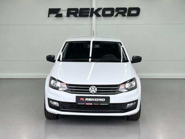 Volkswagen Polo V Рестайлинг с пробегом 2018 года, цена 1 139 000 рублей, 53791 км, седан, Автокод Объявления