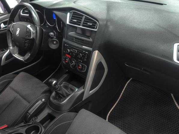 Citroen DS4 с пробегом 2014 года, цена 939 900 рублей, 135000 км, хэтчбек, Автокод Объявления