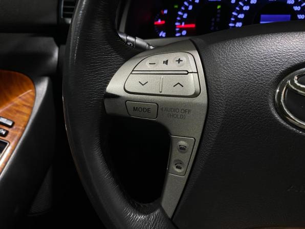 Toyota Camry VI (XV40) Рестайлинг с пробегом 2011 года, цена 1 550 000 рублей, 183104 км, седан, Автокод Объявления