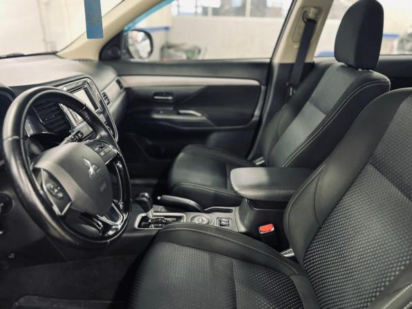 Mitsubishi Outlander III Рестайлинг 2 с пробегом 2016 года, цена 1 380 000 рублей, 247000 км, внедорожник, Автокод Объявления