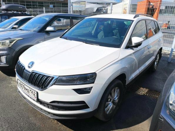 Skoda Karoq I с пробегом 2020 года, цена 2 399 000 рублей, 49917 км, внедорожник, Автокод Объявления