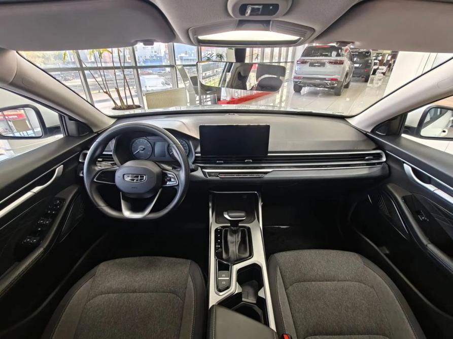 Geely Emgrand II Москва  - изображение 12
