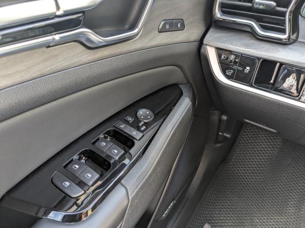 Kia Sportage V с пробегом 2024 года, цена 4 500 000 рублей, 28226 км, внедорожник, Автокод Объявления