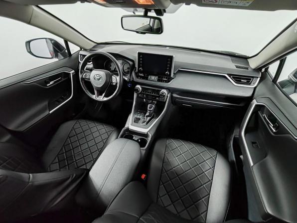 Toyota RAV4 V (XA50) с пробегом 2021 года, цена 2 799 000 рублей, 162053 км, внедорожник, Автокод Объявления