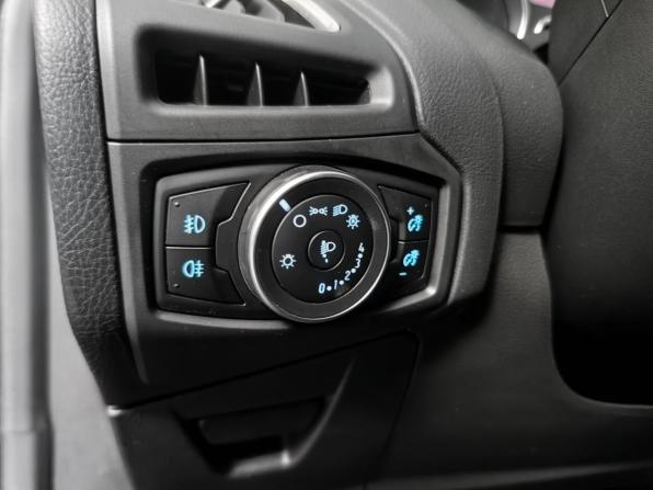 Ford Focus III Рестайлинг с пробегом 2015 года, цена 1 048 000 рублей, 61000 км, универсал, Автокод Объявления