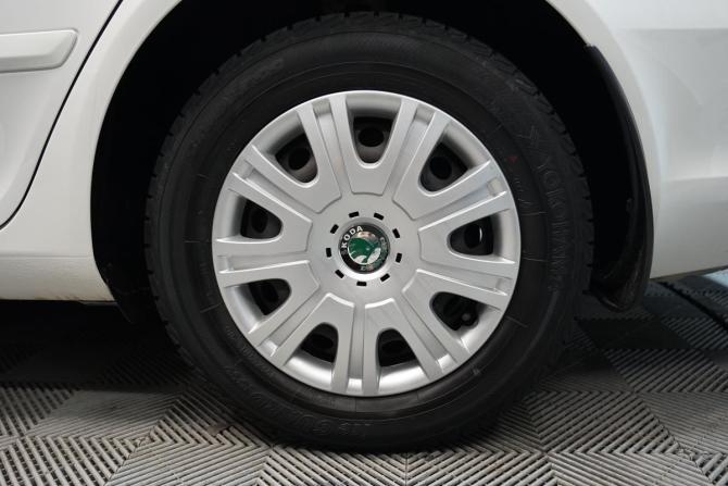Skoda Octavia II (A5) Рестайлинг с пробегом 2011 года, цена 1 070 000 рублей, 150000 км, лифтбек, Автокод Объявления