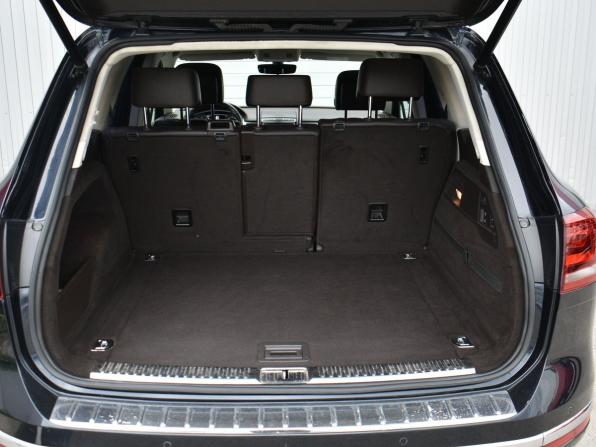 Volkswagen Touareg II Рестайлинг с пробегом 2016 года, цена 2 499 000 рублей, 251500 км, внедорожник, Автокод Объявления