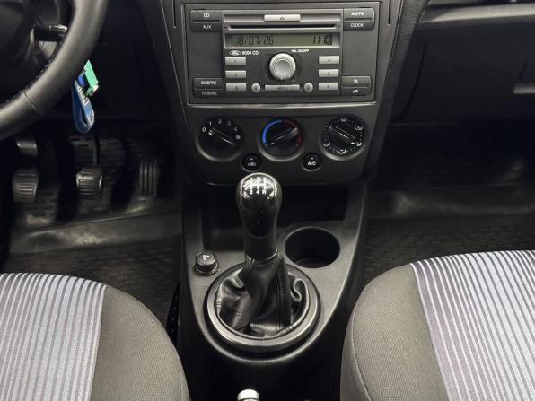 Ford Fusion I Рестайлинг с пробегом 2008 года, цена 283 000 рублей, 279601 км, хэтчбек, Автокод Объявления