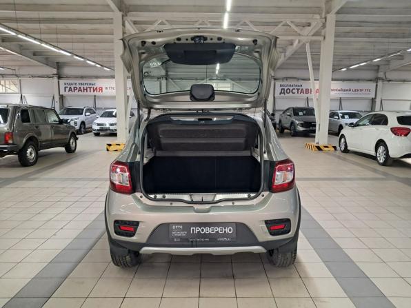 Renault Sandero II с пробегом 2017 года, цена 960 000 рублей, 118102 км, хэтчбек, Автокод Объявления