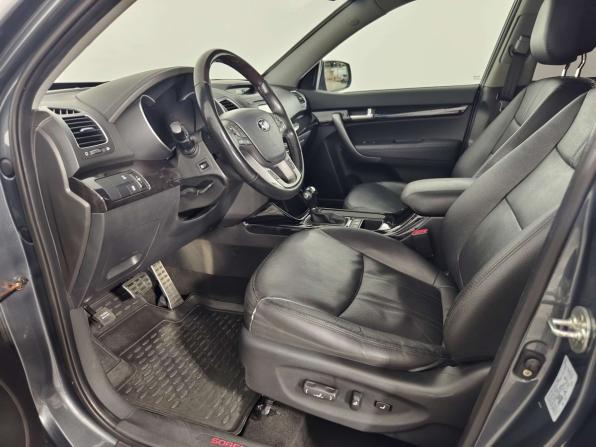 Kia Sorento II Рестайлинг с пробегом 2018 года, цена 2 299 000 рублей, 136997 км, внедорожник, Автокод Объявления