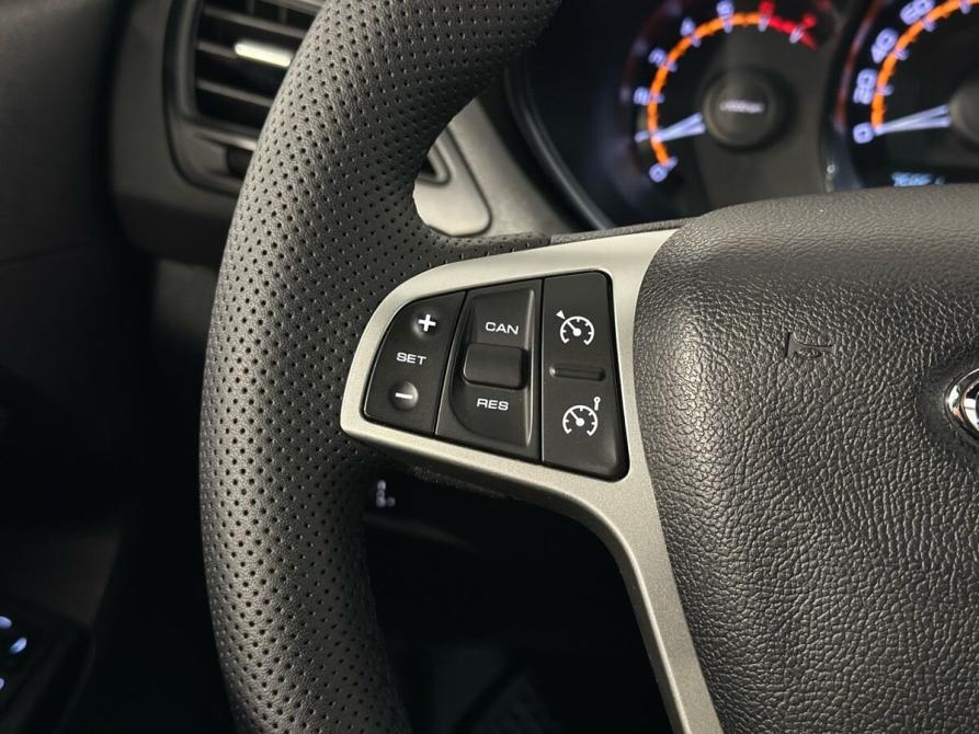 Lada (ВАЗ) Vesta I Великий Новгород  - изображение 13