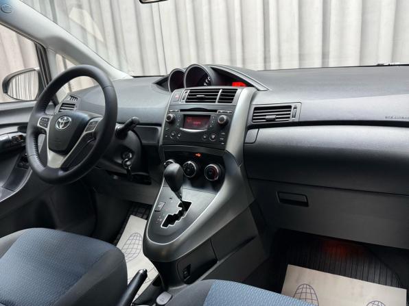 Toyota Verso I Рестайлинг с пробегом 2013 года, цена 1 539 000 рублей, 164673 км, компактвэн, Автокод Объявления